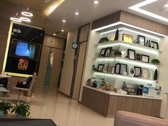 -维乐口腔(美维云门诊陆家嘴店)