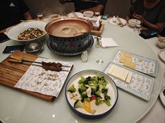 -哈啾嗨·蒙文化主题餐厅(京汉新城店)