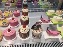-好利来(上海虹桥新天地Lab主题店)