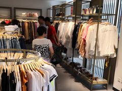 -URBAN REVIVO(北京斯普瑞斯奥特莱斯店)