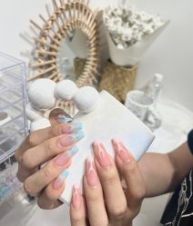 -尤米一站式美甲美睫