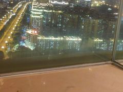 -荣誉国际酒店-云顶旋转餐厅