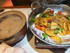 -小凤庭·地道湖北菜武昌鱼·藕汤(38年黄鹤楼店)