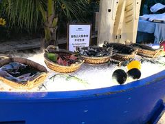 -亚龙湾希尔顿自助餐厅·海鲜·烧烤·沙滩BBQ·现场乐队