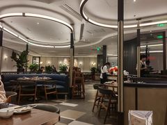 -港丽餐厅(正大店)