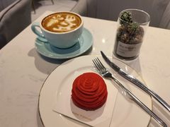 -Fridi Patisserie Cafe