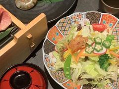-铭牛烧肉·和牛海鲜自助(高新月牙湖店)
