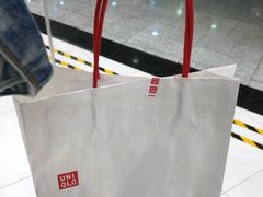 -优衣库(上海正大广场店)