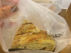 -焙丽拾光(麦凯乐直营店)