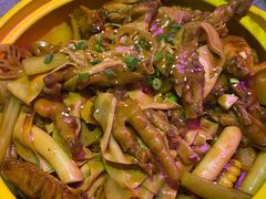 -多嘴超级肉蟹煲(欧亚卖场店)