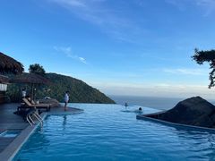-三亚亚龙湾人间天堂鸟巢度假村