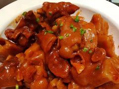 蹄花炖莲藕-刘胖子家常菜·蹄花焖藕(兴业店)