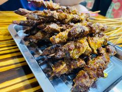 -民族烤羊·烤羊肉串·烤羊排(南城店)