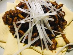 京酱肉丝-局气 烤鸭·北京菜(光华路店)