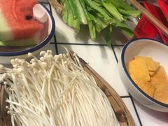 -喜悦小串丹东小黄牛海鲜烧烤大排档(民主广场店)