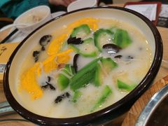 上湯勝瓜蛋角-喜上喜鸡煲翅(吉大店)