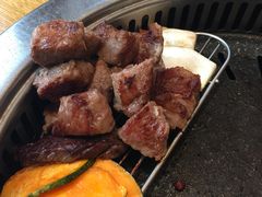 烤猪颈肉-黄金牧场(明洞总店)