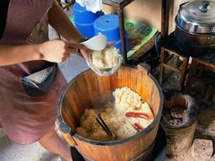 -梁阿婆廿年老牌扣肉糯米饭