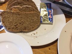 全麦面包-兰特伯爵西餐厅·啤酒屋(方庄店)