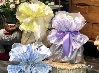 Yuyu推荐 请锁死这家花店「木里探花」