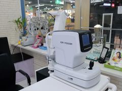 -诺柯视眼镜-蔡司依视路官方工厂店(淞南一店)