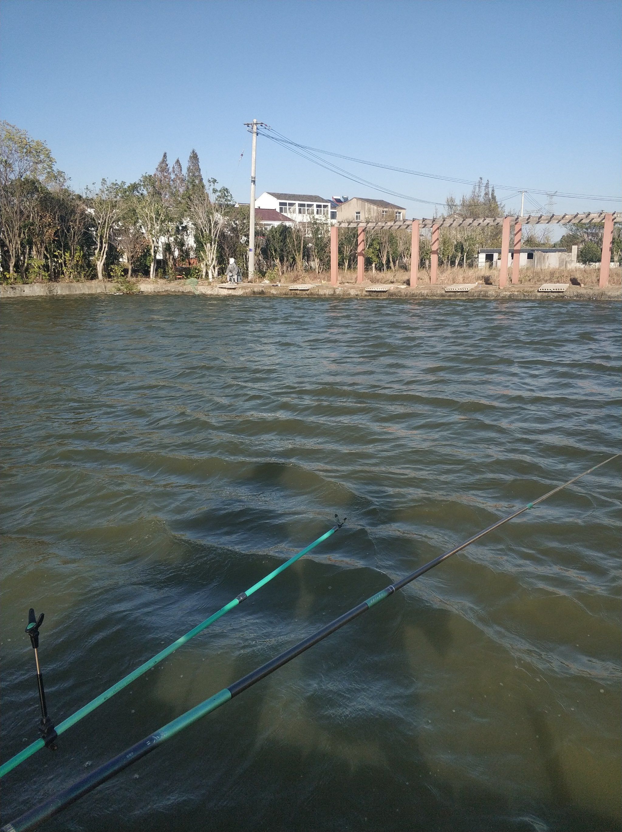 0元玩转这座城周末难得的好天气,在这个冬天不太冷的时间,来钓鱼散心