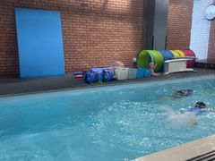 -IBOBI亲子游泳俱乐部(华侨城中心)