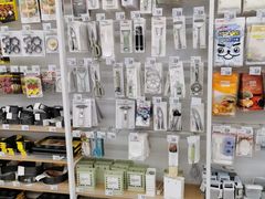 -家乐福(四元桥购物中心店)