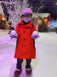 -圣名游乐城冰雪大世界