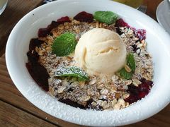 -ROAST coffee & eatery