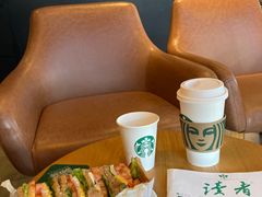 -星巴克臻选(莘庄仲盛店)