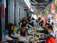 -健跳小海鲜(人民路店)