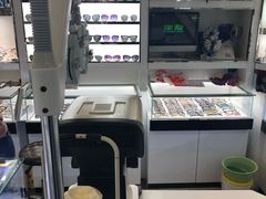 -臻美视爵眼镜·明月·依视路·蔡司折扣店(广渠门店)