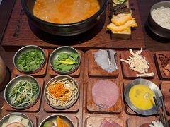 -银米·云南传统过桥米线(双廊黑金冠店)