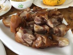 酱猪蹄-望湖烤鱼