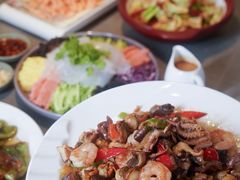 -鑫渔港海鲜本地菜·山海关浑锅(东戴河店)
