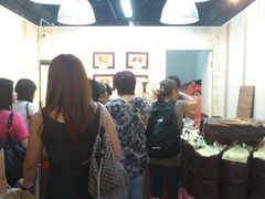 等位区-珍妮曲奇聪明小熊(尖沙咀店)