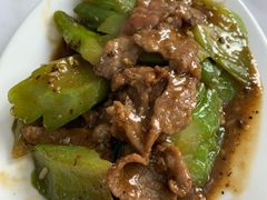 凉瓜炒牛肉-新陶陶酒家