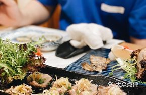 Sizzling Beef Tongue with Scallions