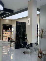 -U·NI SALON 造型