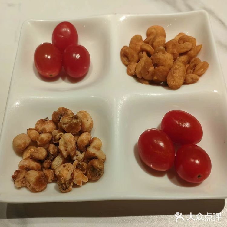 这家餐厅快被我和同事们吃成食堂了，真的优秀！！哈哈