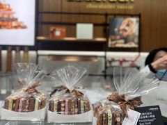 -Laderach 莱德拉(上海环贸iapm店)