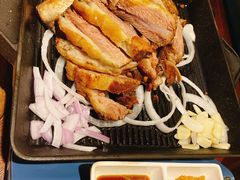 富贵烤羊腿-楼兰新疆主题餐厅(苏州中心店)