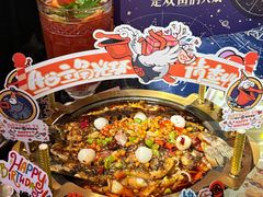 -鸣记脆皮烤鱼·海鲜烤鱼(三八广场店)