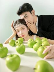 -城市花园婚纱摄影