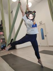 -小黑裙瑜伽·普拉提