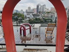 -包整·丝娃娃(甲秀楼景观店)