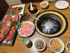 -炼火烤肉店