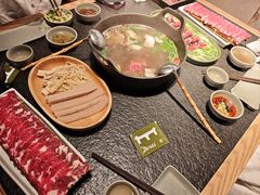 -三出山火锅(南京万象天地店)