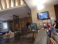 -蓬客精品酒店(南山海岸城购物中心店)